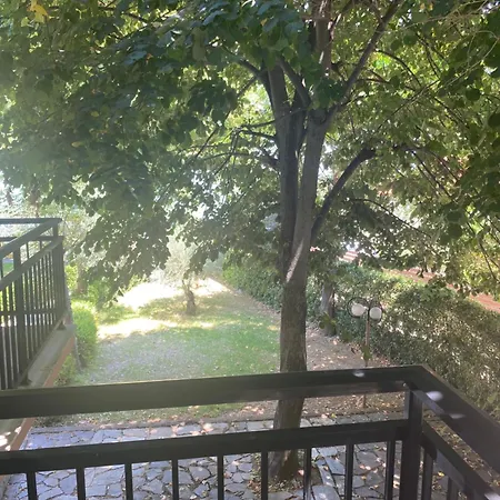 Paparizou * Kókkinon Nerón